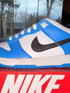 Nike White Sneaker Interior Label - Black Logo